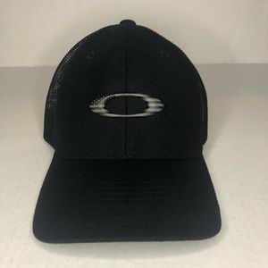 Oakley Flexfit Black & Grey American Flag Hat